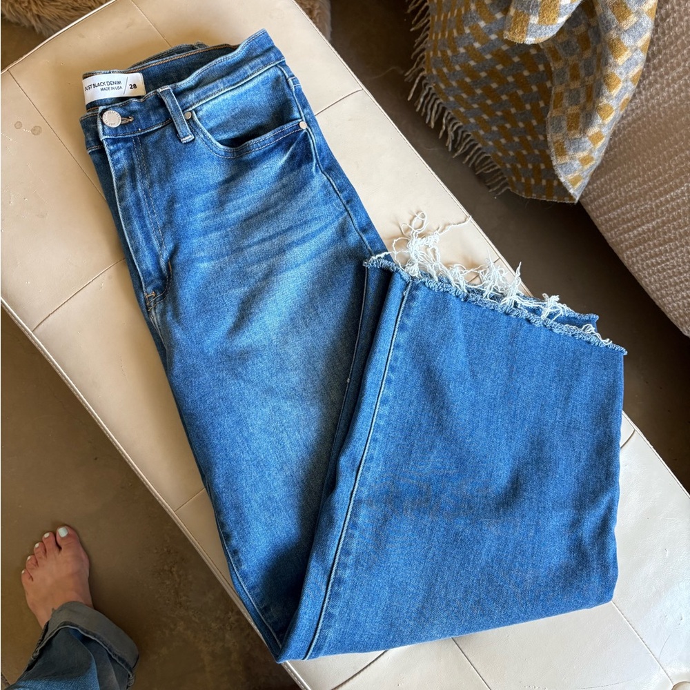 Just Black Denim cropped wide leg jean